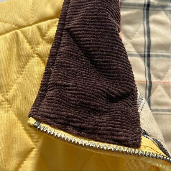 Barbour Quilted Yellow Vest with Contrast Dark Collar - Picture 5 of 11